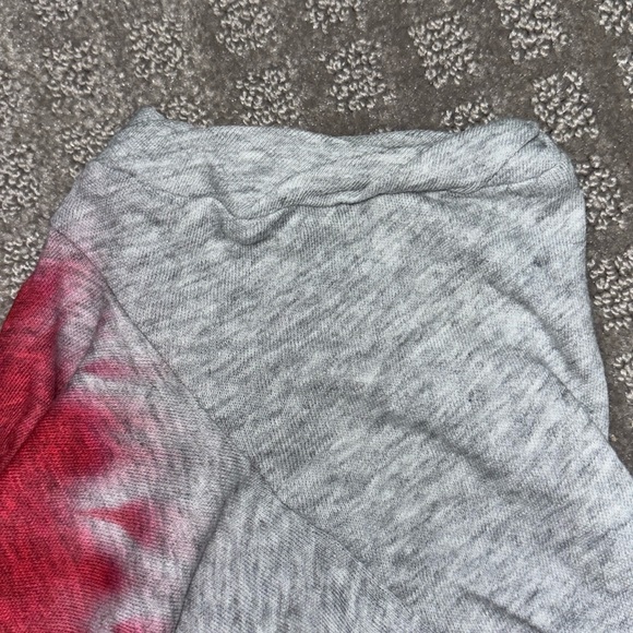 Chaser Gauzy Cotton Rolled Short Sleeve Hi Lo Twisted Tee Rainbow dip Dye Small - Picture 5 of 5